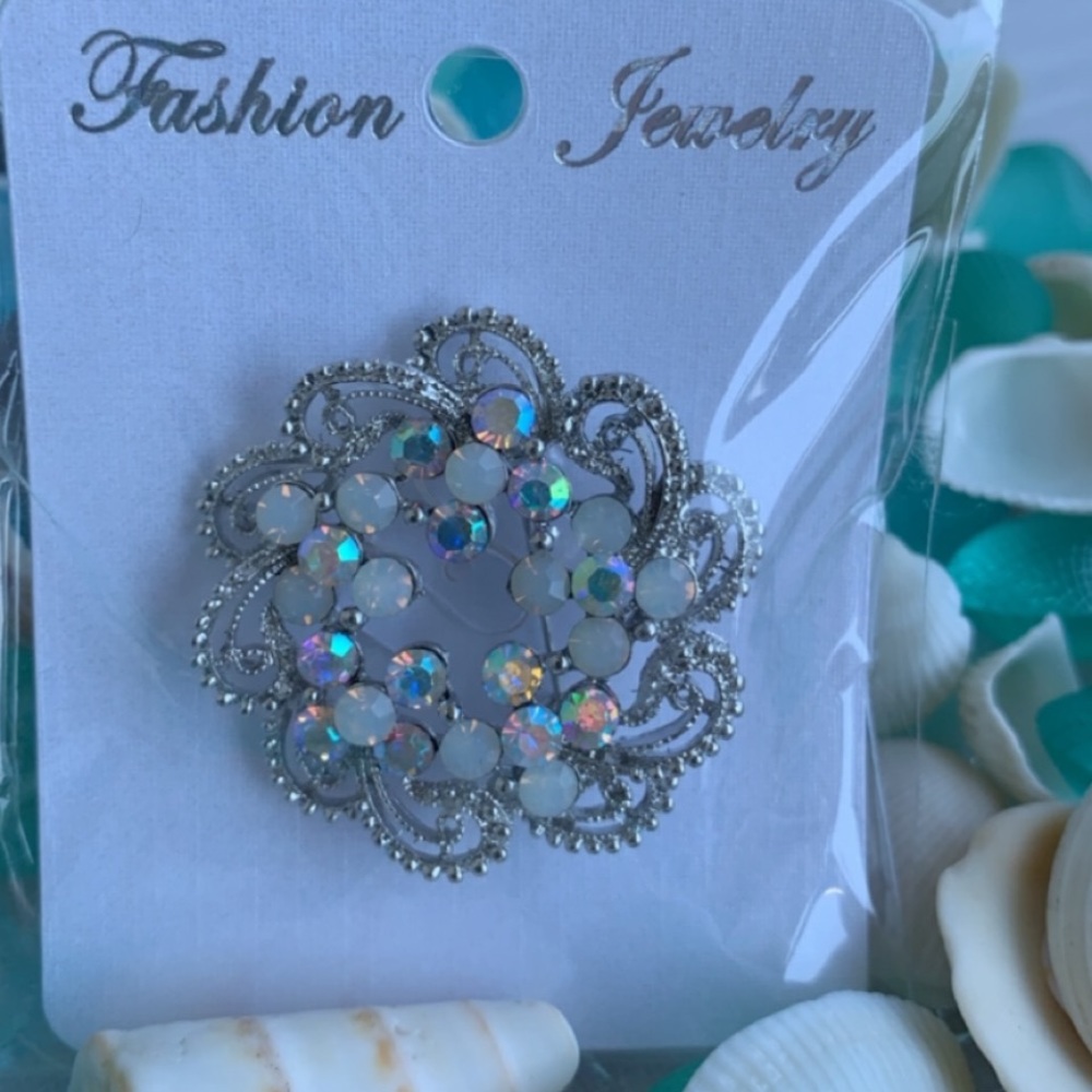 Brooch